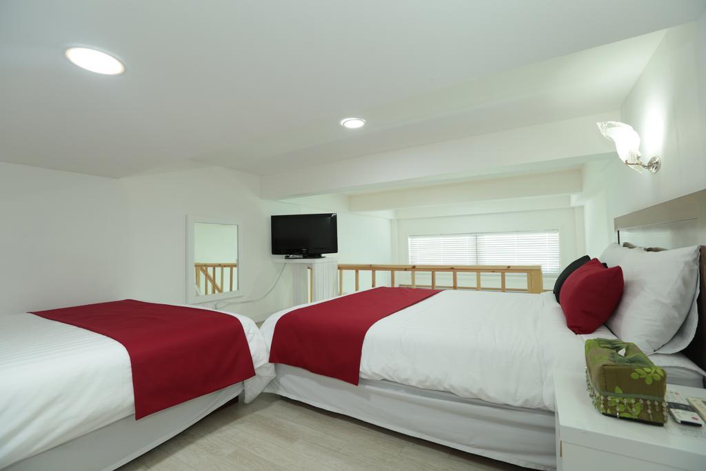 Gangneung Sea View Pension Luaran gambar