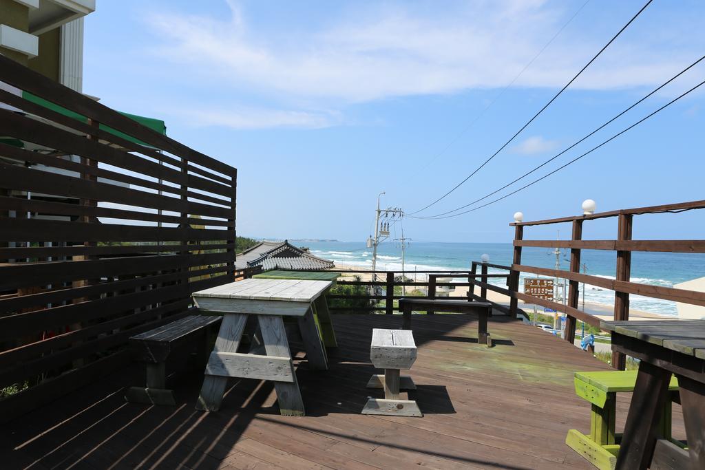 Gangneung Sea View Pension Luaran gambar